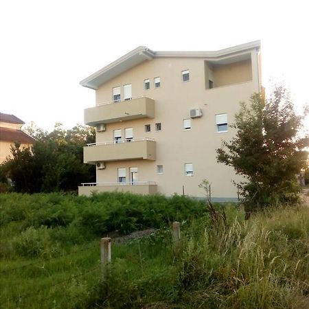 Tufio Apartmani Ulcinj Esterno foto