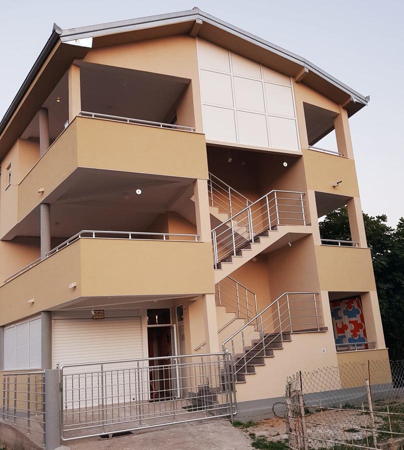 Tufio Apartmani Ulcinj Esterno foto
